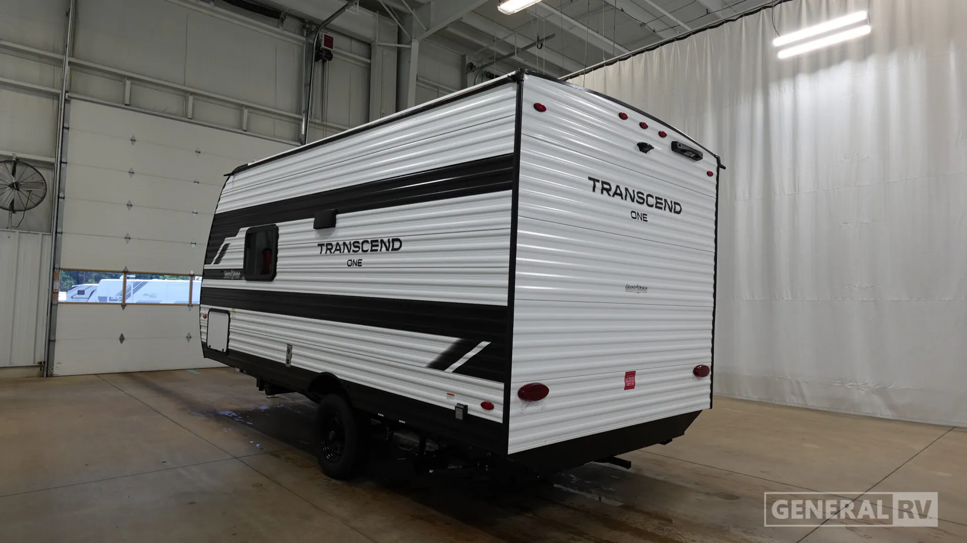 2027 Grand Design Transcend One 151RB - Photo 4