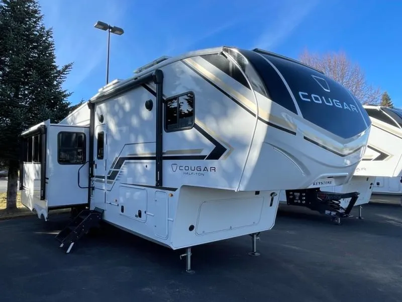 2026 Keystone Cougar Half-Ton 28RLI - Photo 2