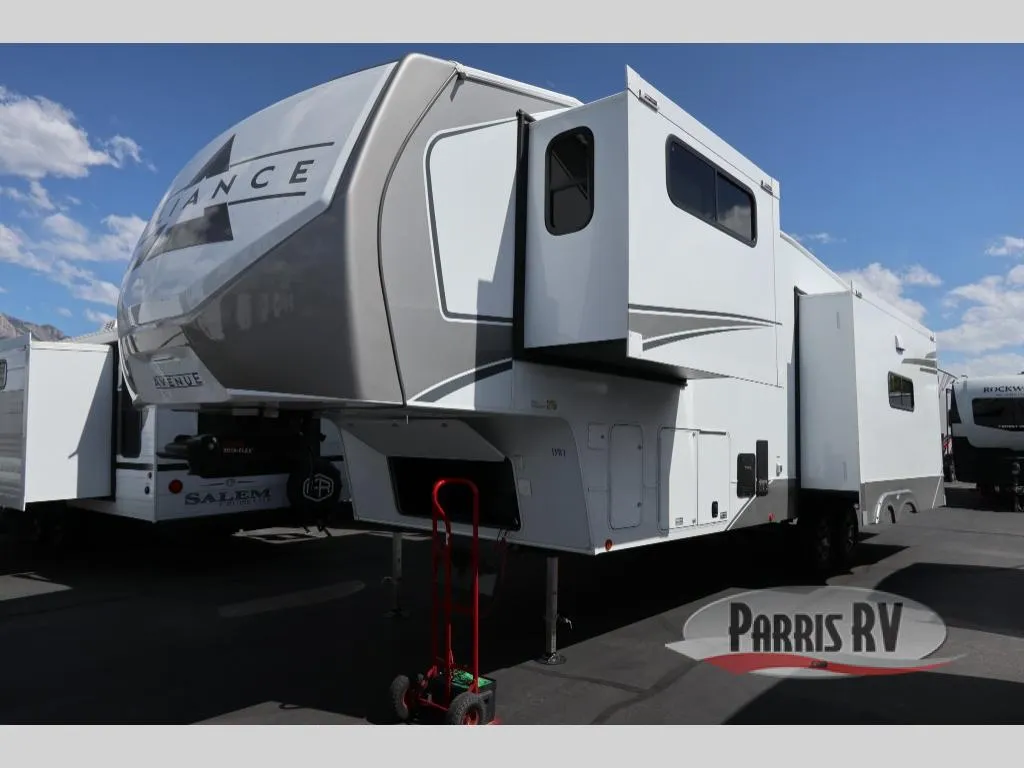 2026 Alliance RV Avenue 32RLS - Photo 4
