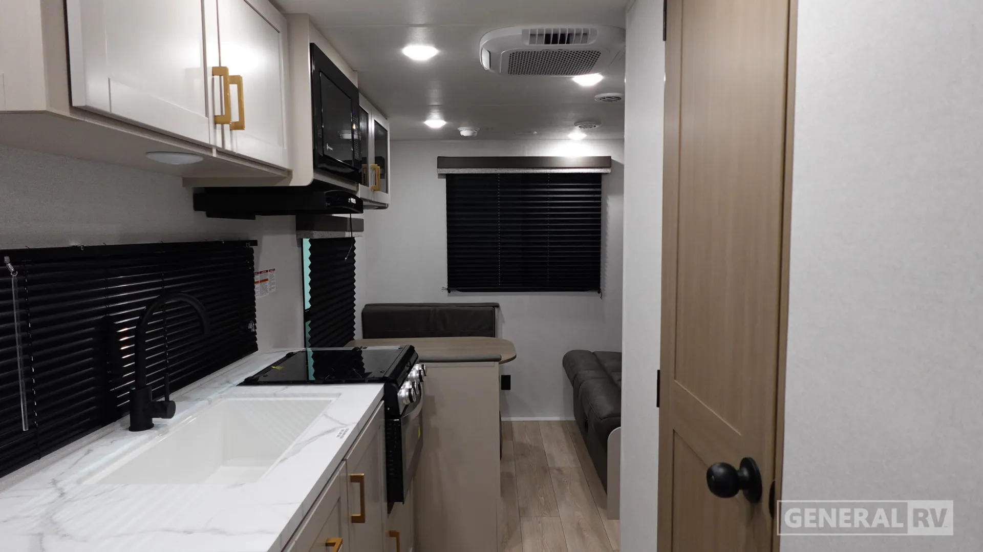 2027 Jayco Jay Flight SLX 210QB - Photo 3
