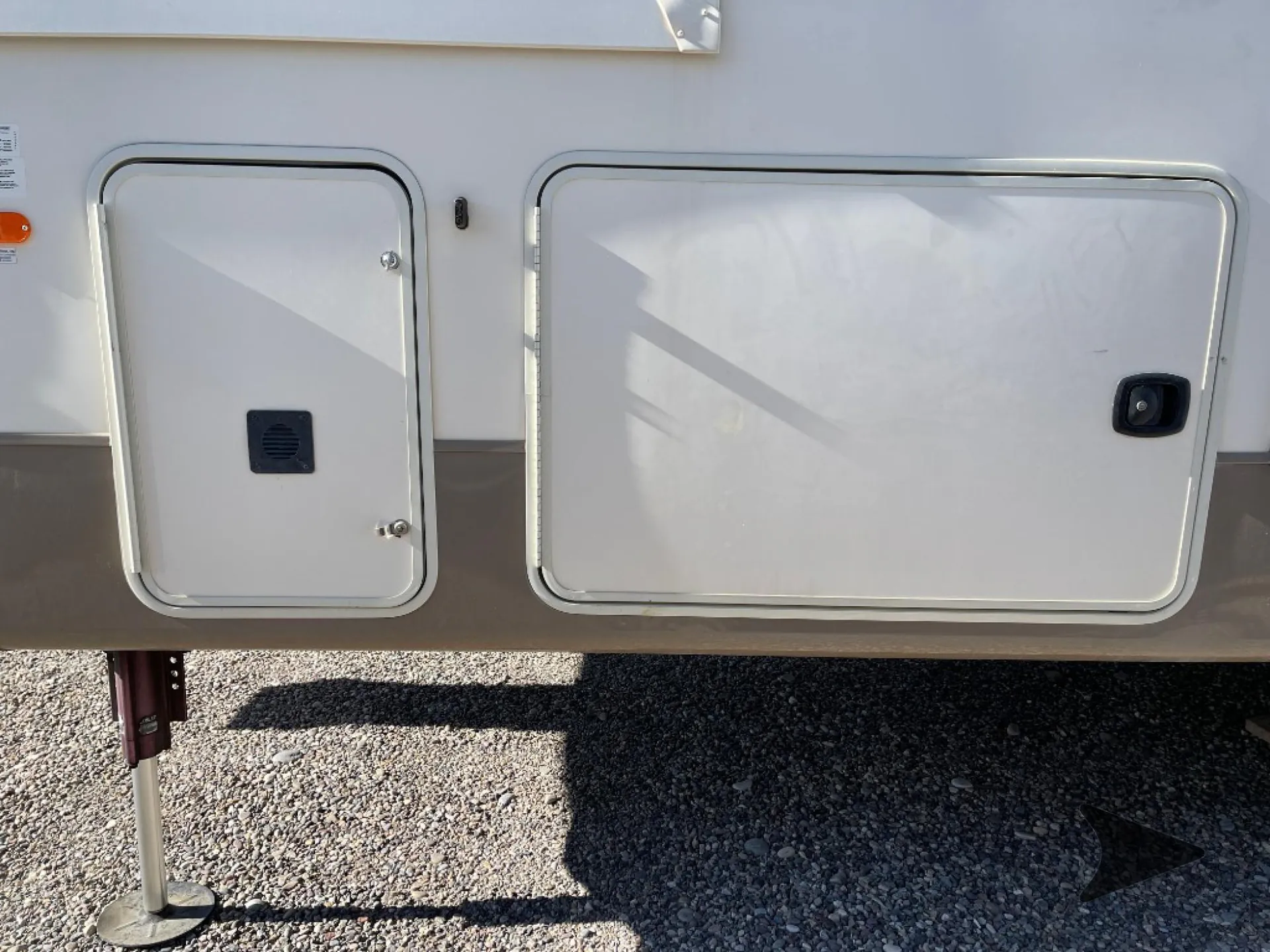 2016 Forest River Cedar Creek Silverback 29IK - Photo 4