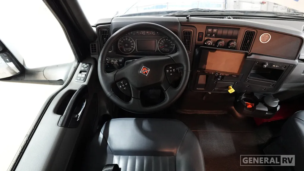 2027 NeXus RV Ghost 33DS, Photos photo 9