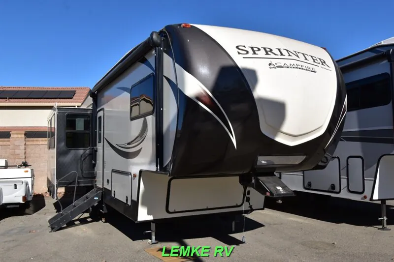 2019 Keystone Sprinter Campfire 29FWRL - Photo 2