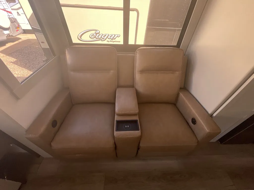 2025 Brinkley Model Z 2670, Photos photo 8