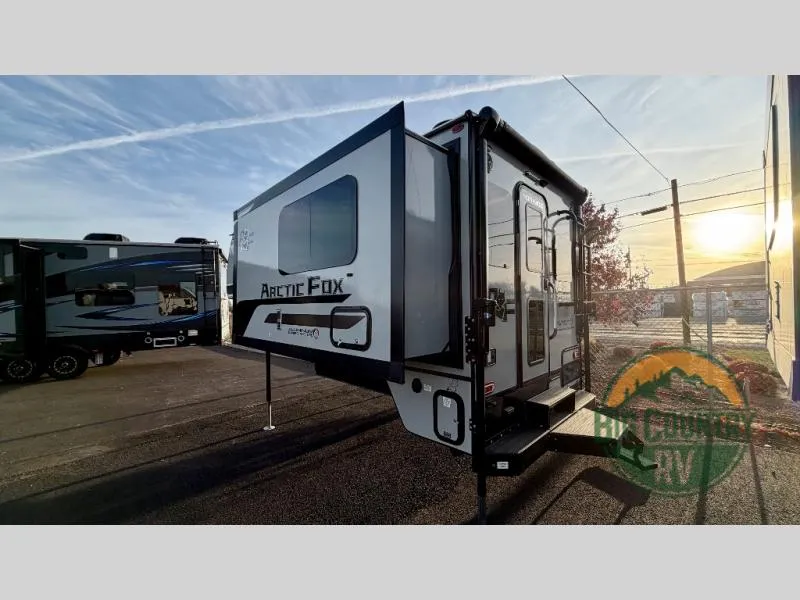 2026 Northwood Arctic Fox Camper 992 - Photo 2