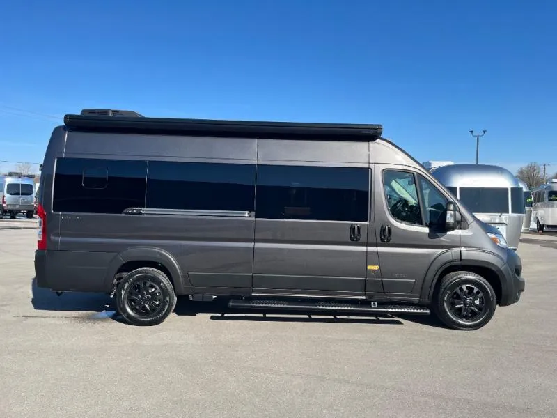 2026 Airstream Rangeline New    Std. Model - Photo 2