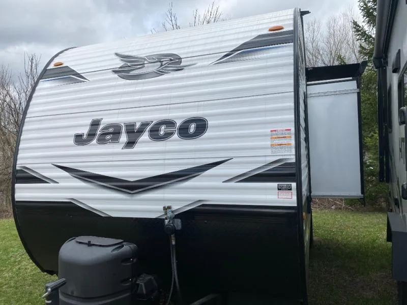 2024 Jayco Jay Flight SLX 183RBW - Photo 2