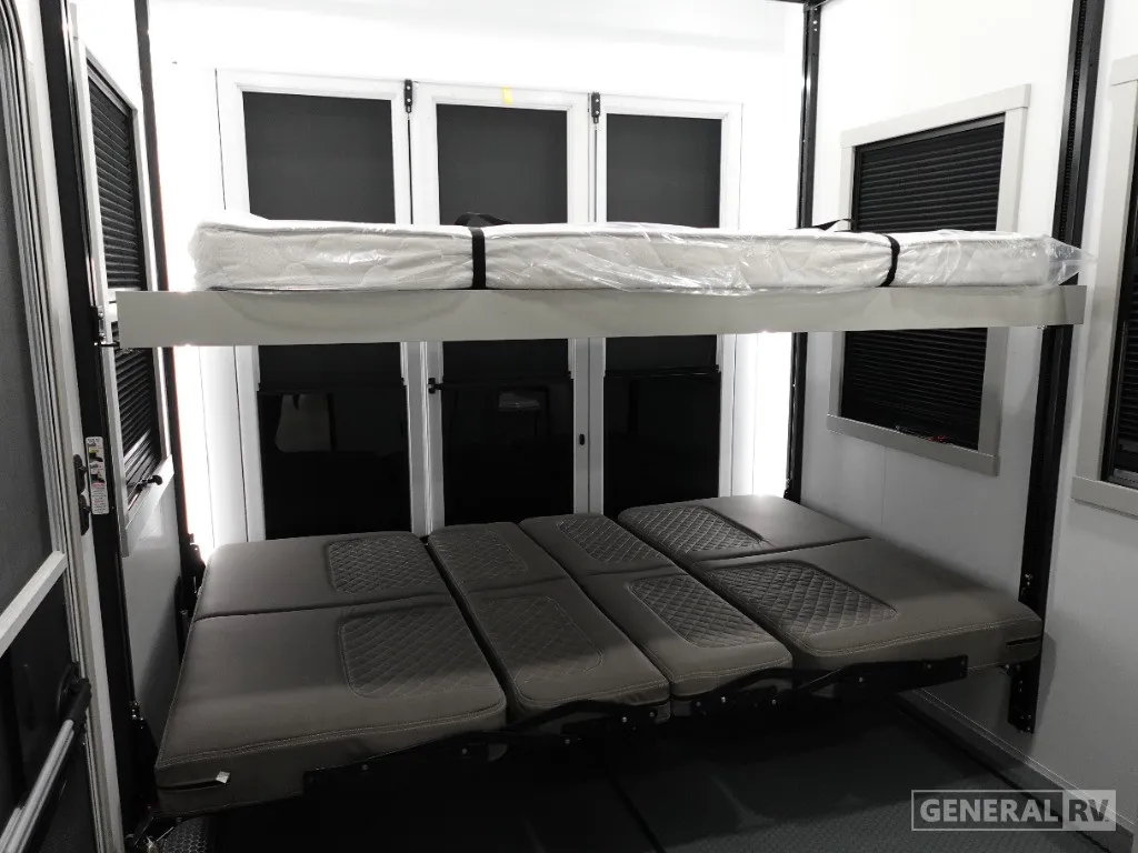 2026 Brinkley Model G 4100, Photos photo 39