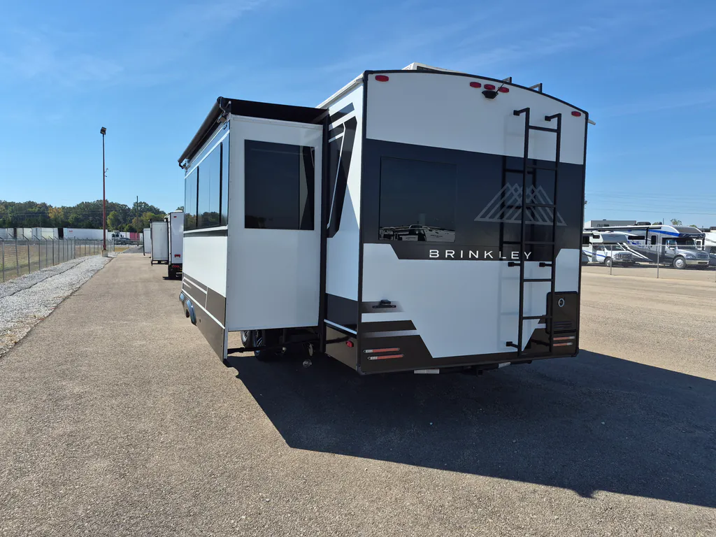 2025 Brinkley Model Z AIR 285, Photos photo 3
