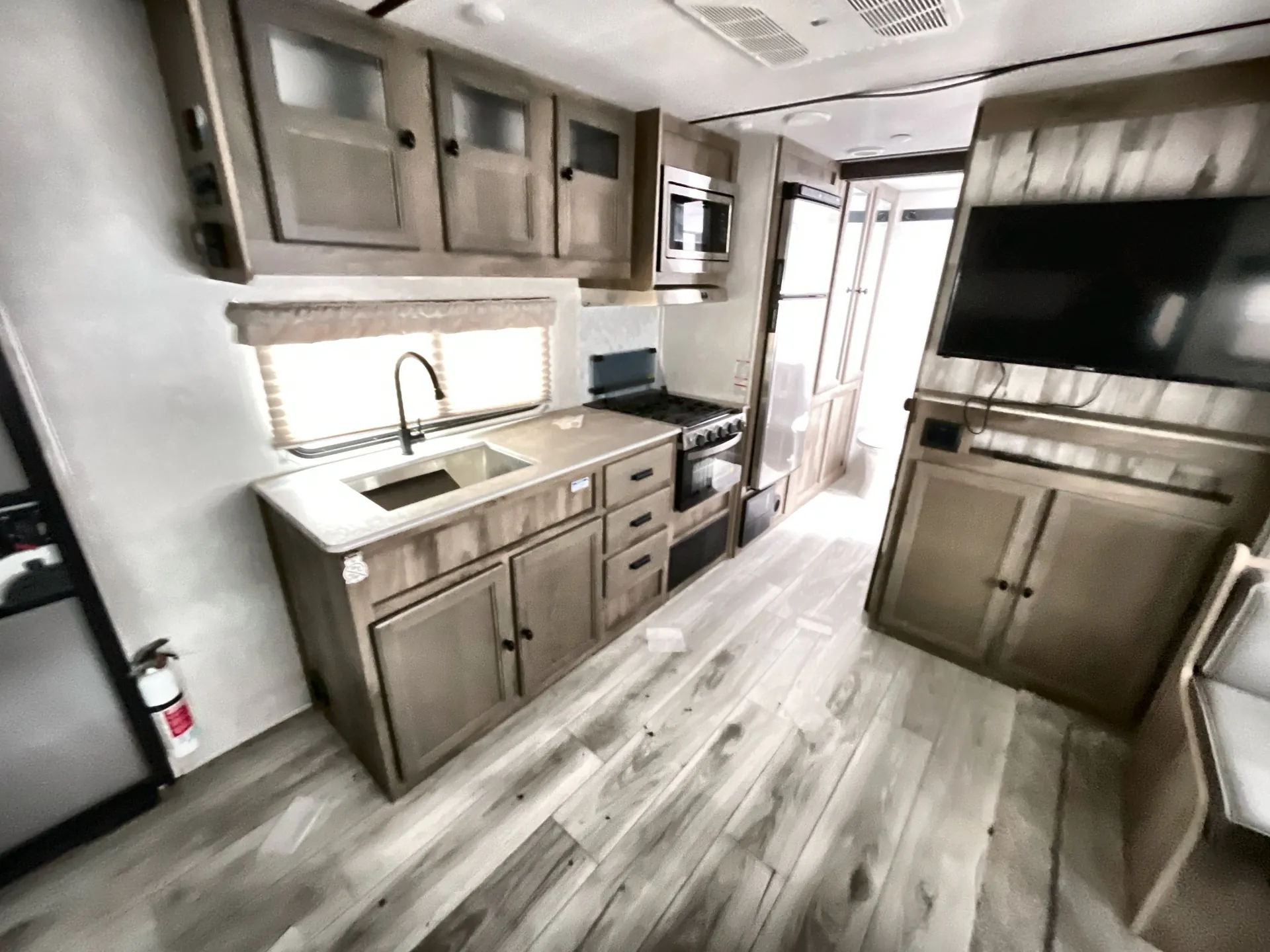 2022 Forest River Surveyor Legend 252RBLE - Photo 3