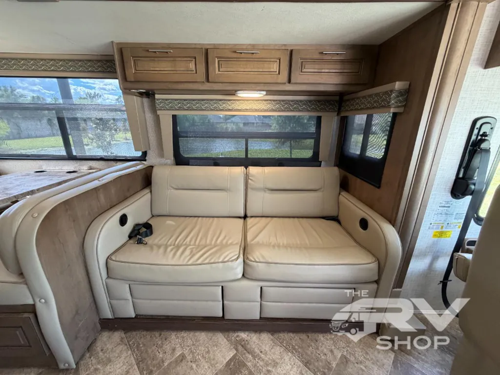 2019 Forest River Georgetown 5 Series GT5 36B5, Photos photo 4