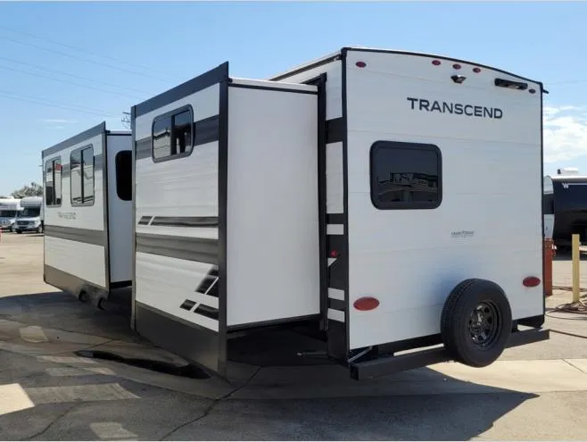 2026 Grand Design Transcend Xplor 325BHT - Photo 4