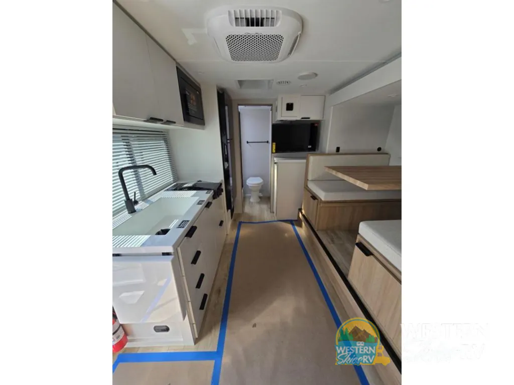 2027 Winnebago Micro Minnie 2108DS, Photos photo 4