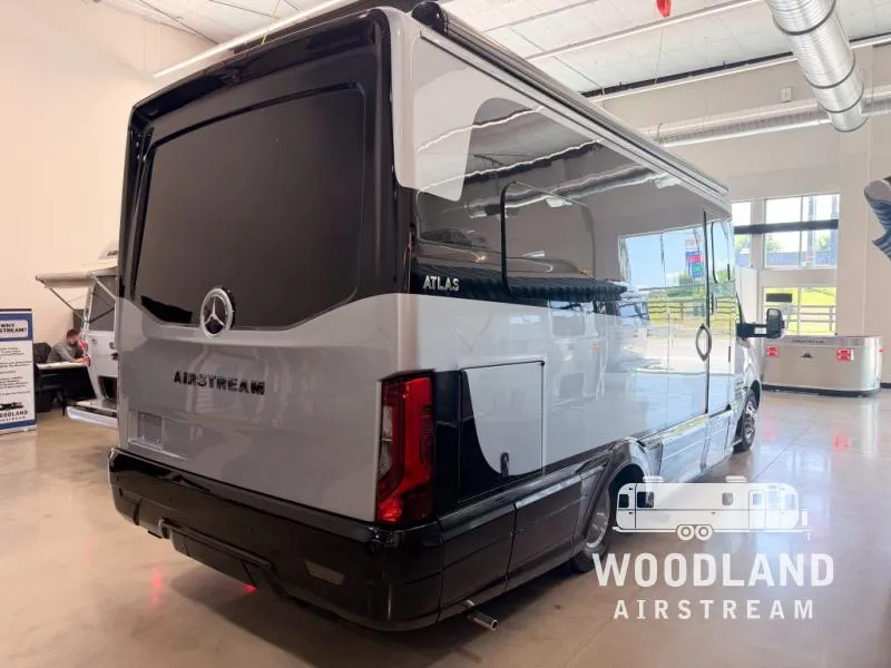 2026 Airstream Atlas 25RT New    Std. Model - Photo 4