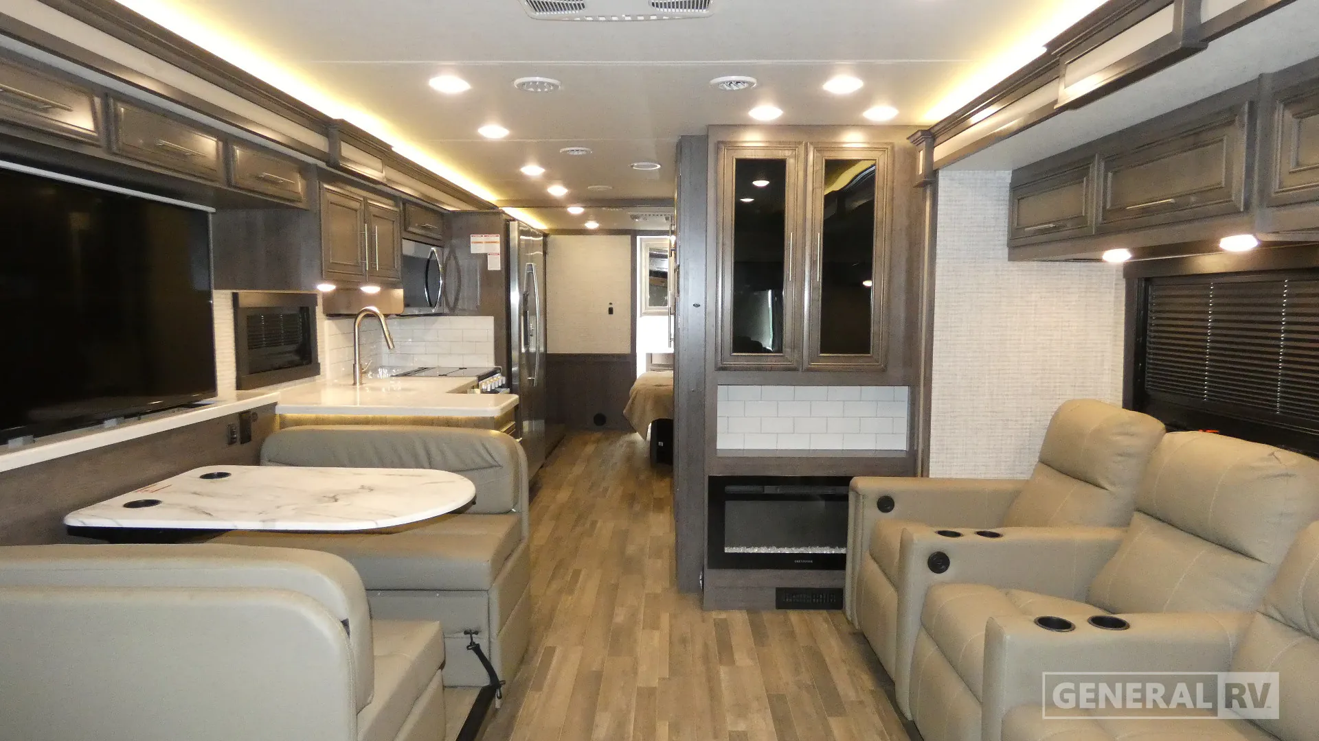 2024 Entegra Coach Vision XL 36C - Photo 3