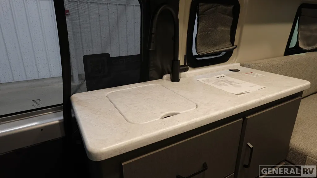 2026 Thor Motor Coach Tellaro Sport 20U, Photos photo 6