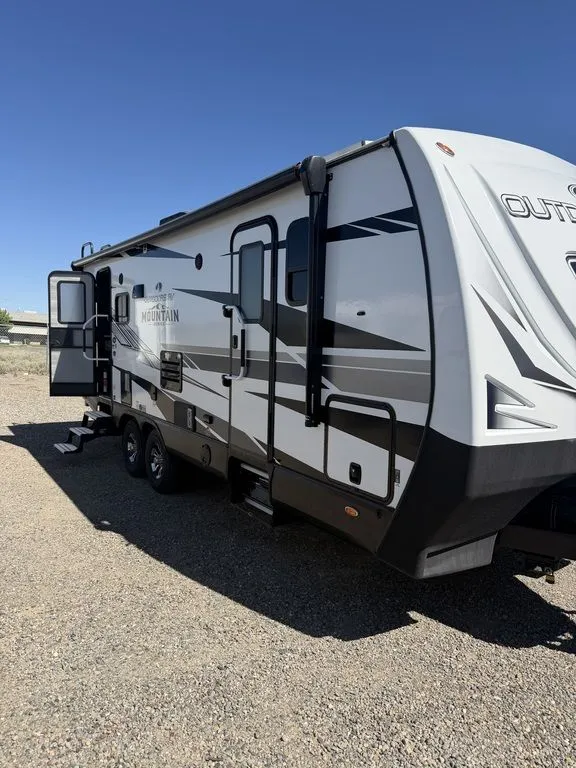 2023 Outdoors RV Mountain Series 24RLS - Photo 2