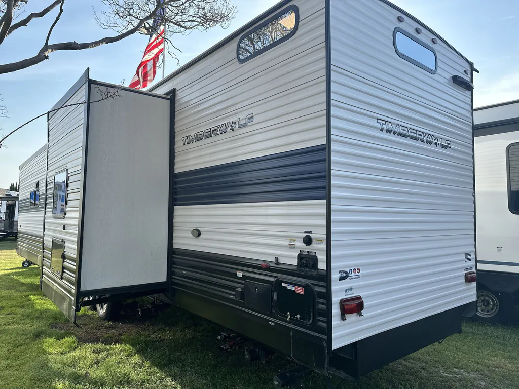 2024 Forest River Cherokee Timberwolf 39NA, Photos photo 6