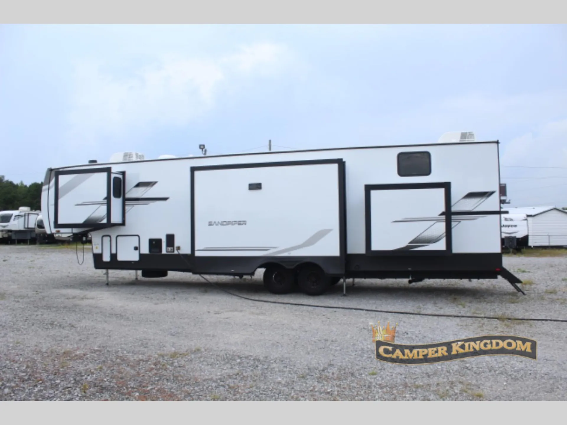 2025 Forest River Sandpiper 4002FB — Photo 5