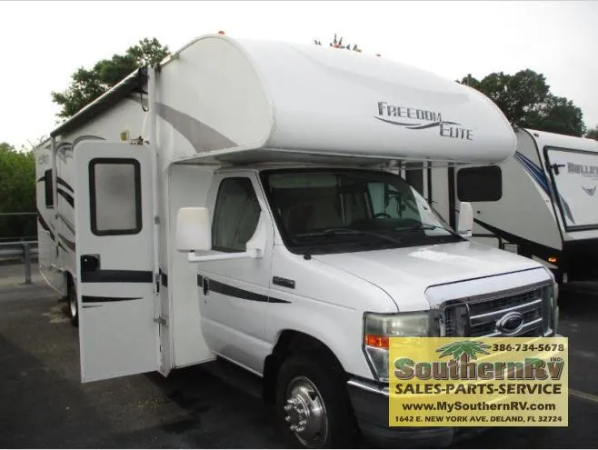2011 Thor Motor Coach Freedom Elite 28U - Main photo