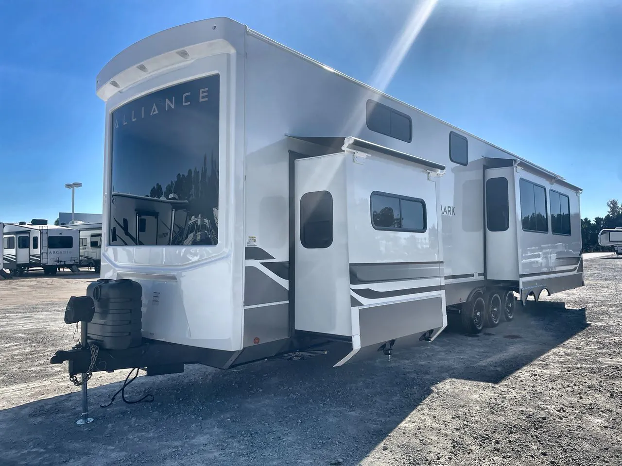 2026 Alliance RV Benchmark 44RKL - Photo 4