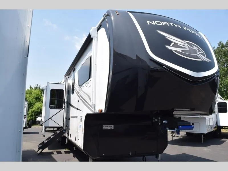2025 Jayco North Point 390CKDS - Photo 4