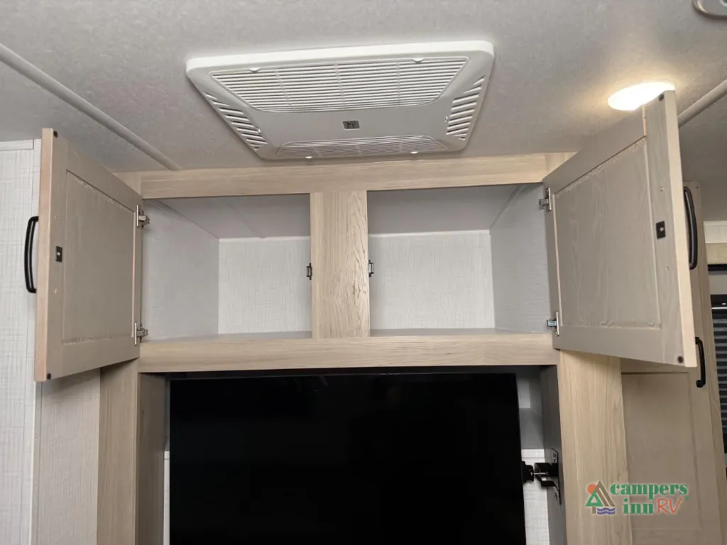 2025 Forest River Rockwood Ultra Lite 2614BS, Photos photo 39