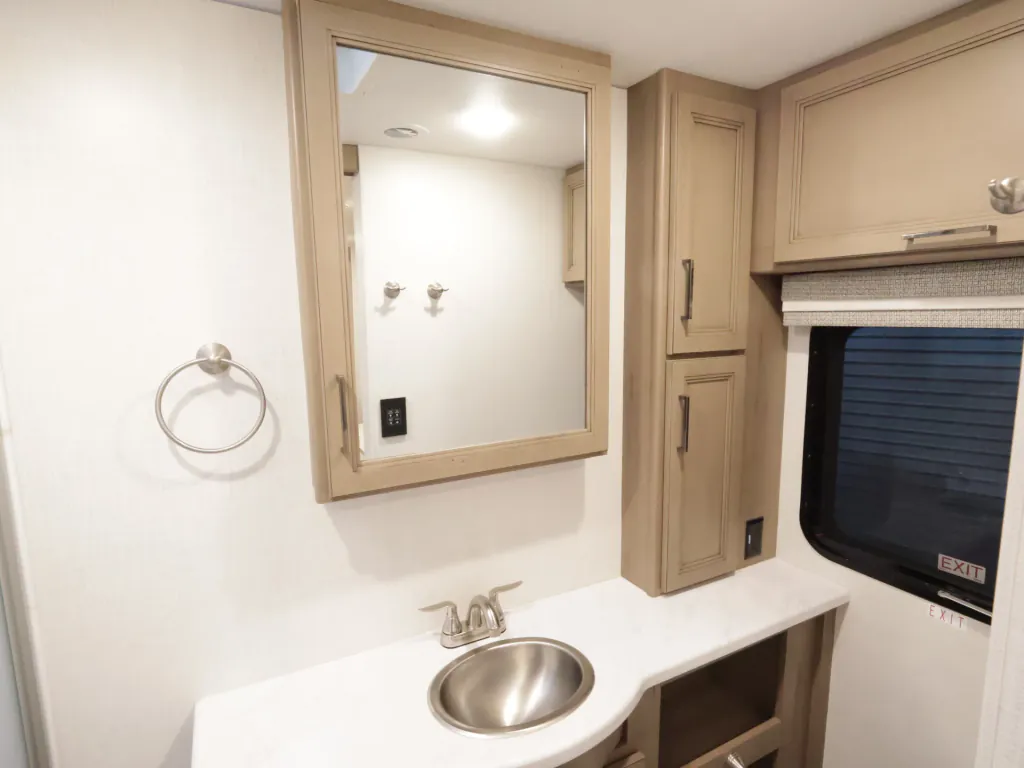 2027 Thor Motor Coach Windsport 36H, Photos photo 29