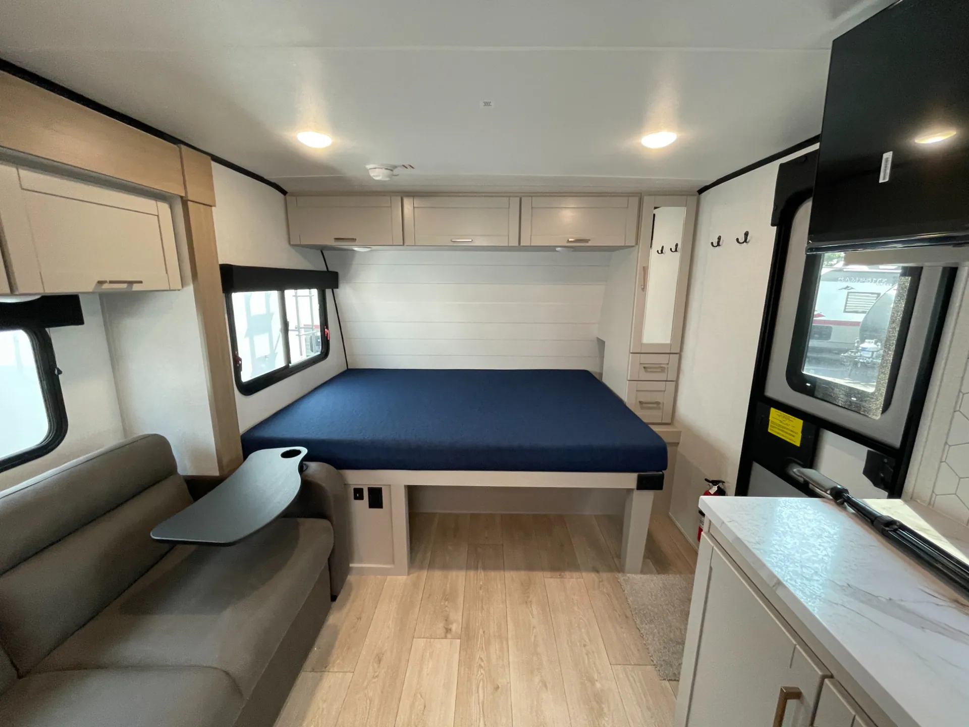 2027 Jayco Jay Feather Air 16RB - Photo 4