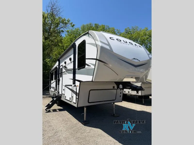 2023 Keystone RV Cougar Half-Ton 29RLI - Photo 2
