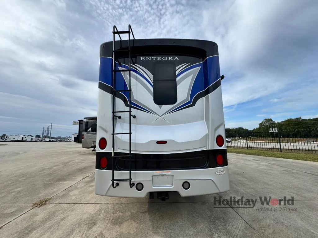 2022 Entegra Coach Accolade 37K, Photos photo 5