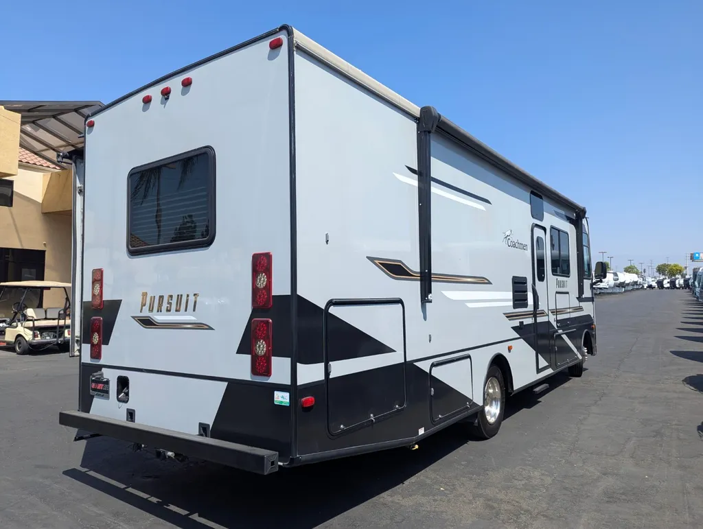 2023 Coachmen Pursuit 31BH, Photos photo 4
