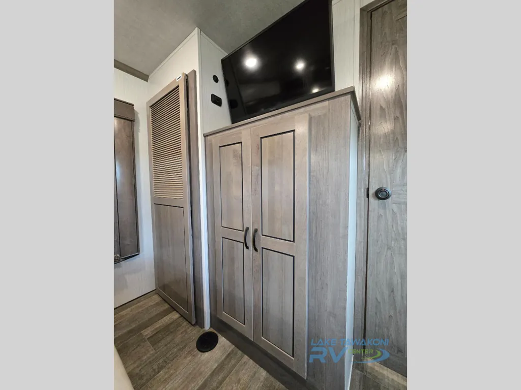 2021 Forest River Cedar Creek 385TH, Photos photo 20