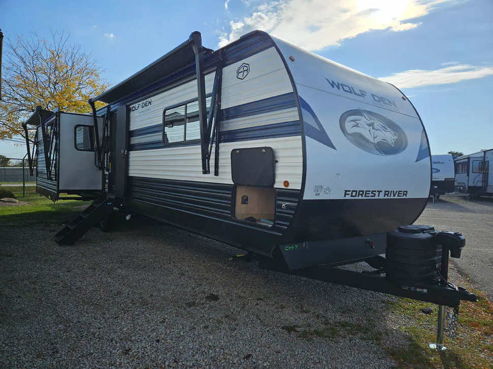 2027 Forest River Cherokee Wolf Den 364RK
