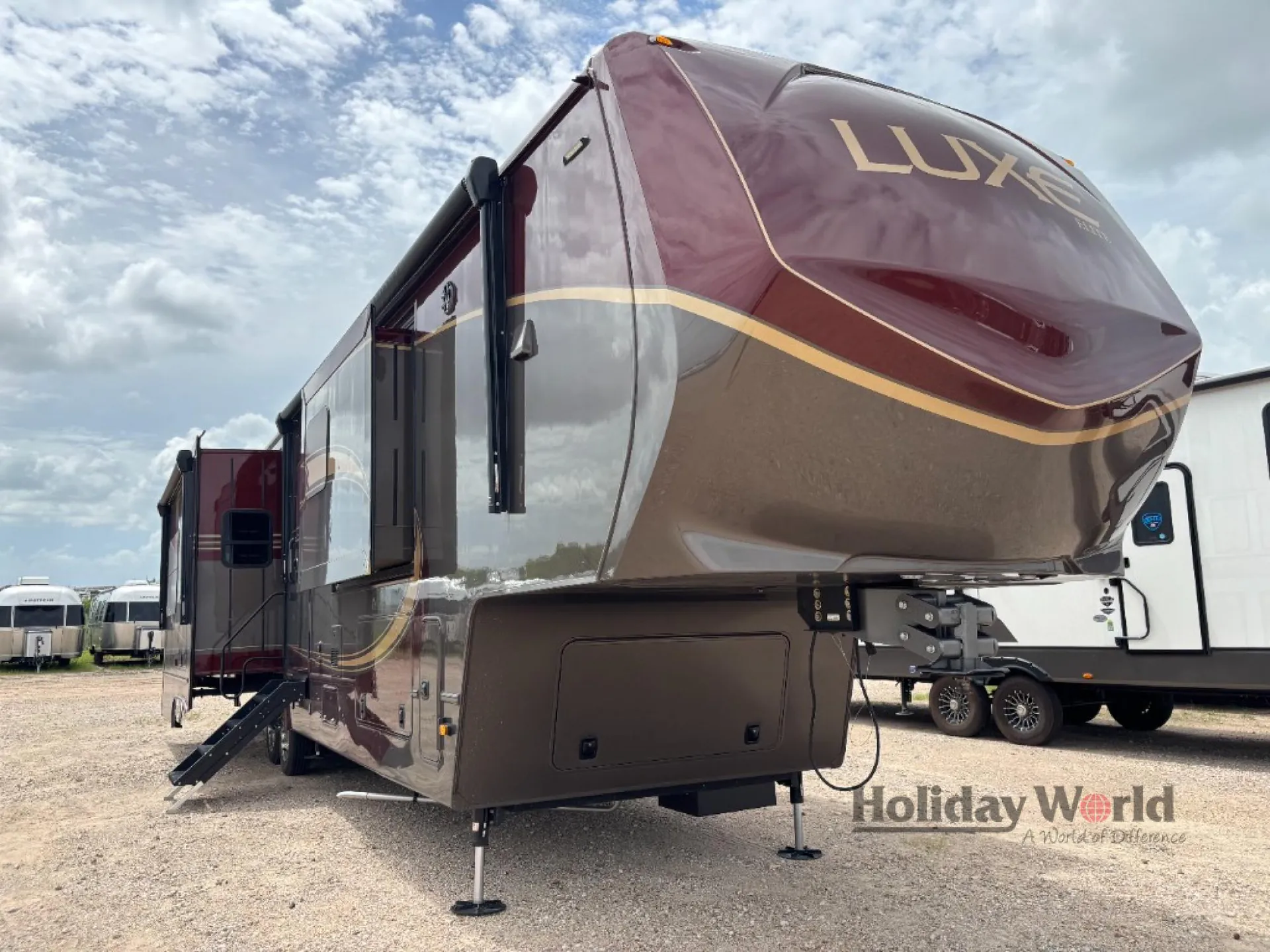 2025 Luxe Elite 39FB - Photo 2