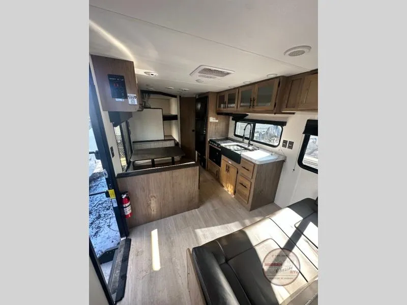 2025 Forest River Cherokee Grey Wolf 26DJSE - Photo 4