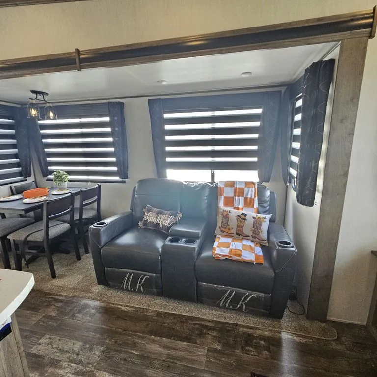 2021 Forest River Sabre 36BHQ, Photos photo 8