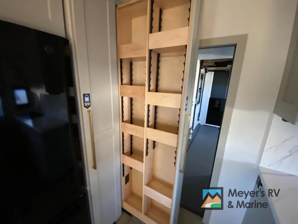 2026 Brinkley Model G 3970, Photos photo 15