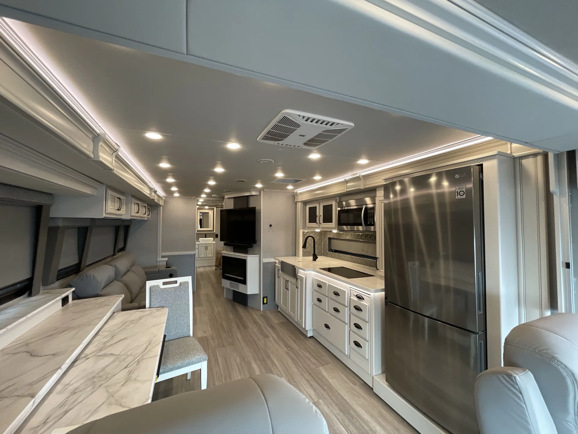 2023 Fleetwood Frontier 36SS — living area main