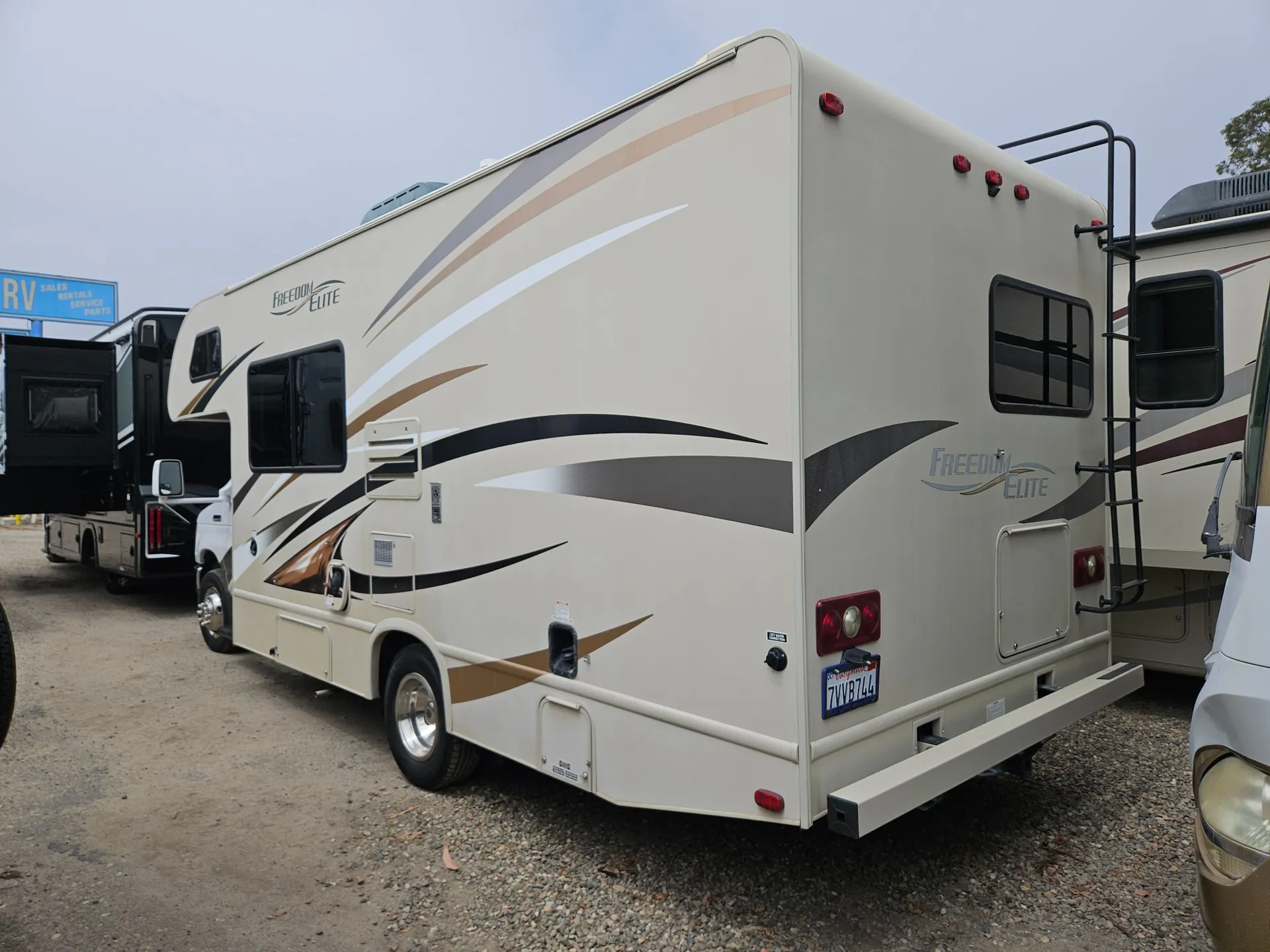 2017 Thor Motor Coach Freedom Elite 23H - Photo 4
