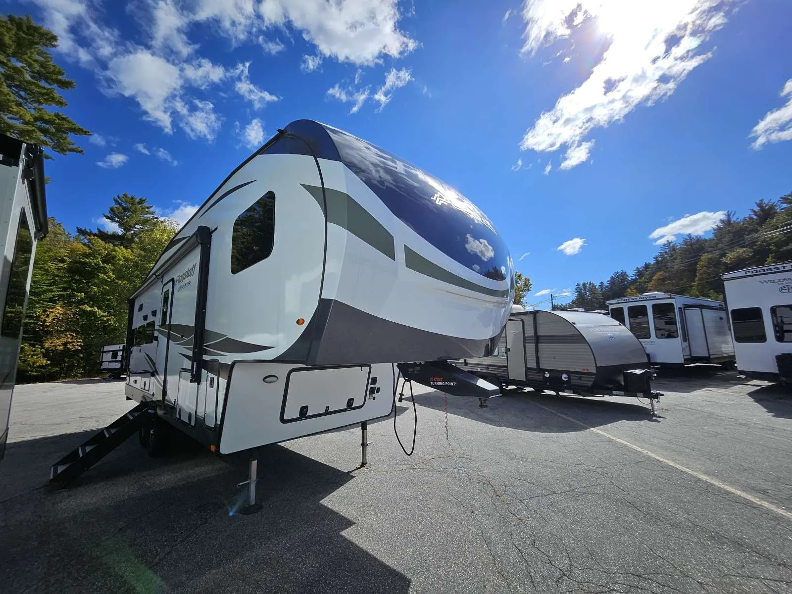2023 Forest River Flagstaff Super Lite 526RK - Photo 2