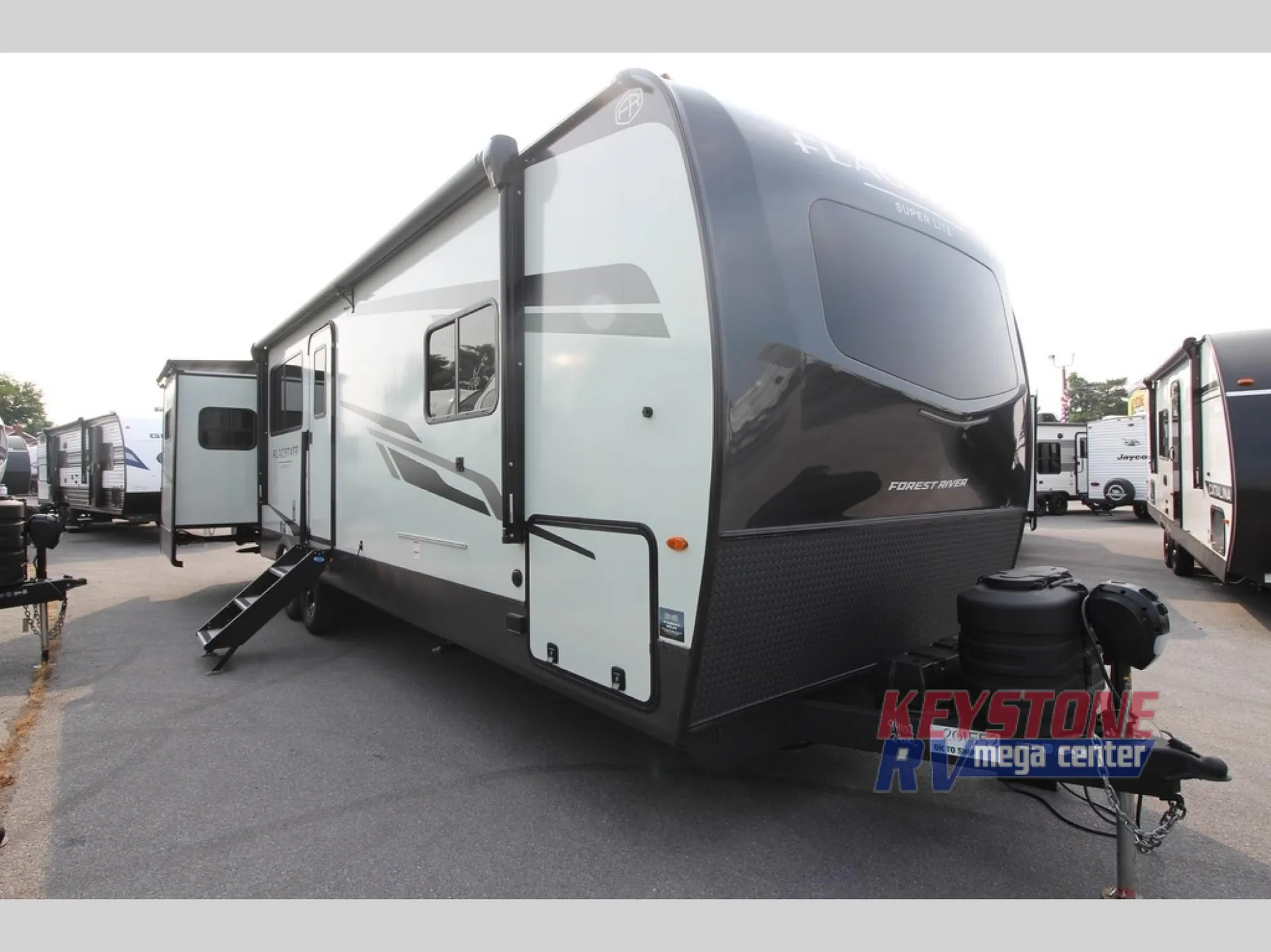 2026 Forest River Flagstaff Super Lite 29SRL - Photo 3