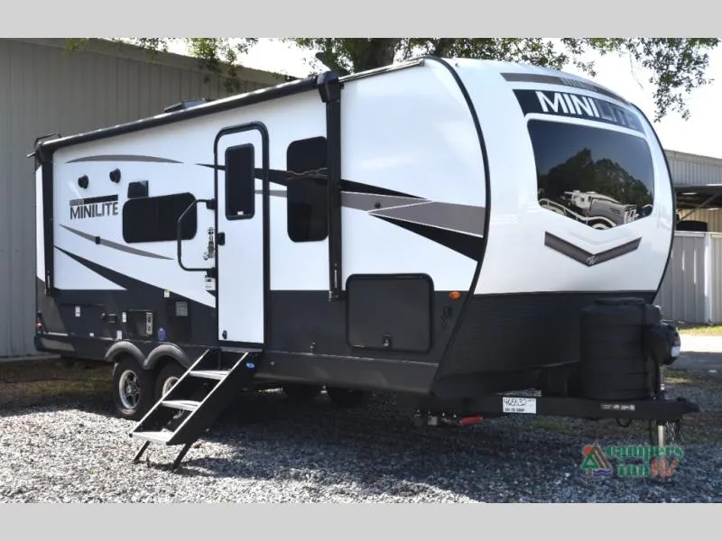 2025 Forest River Rockwood Mini Lite 2214S - Photo 2