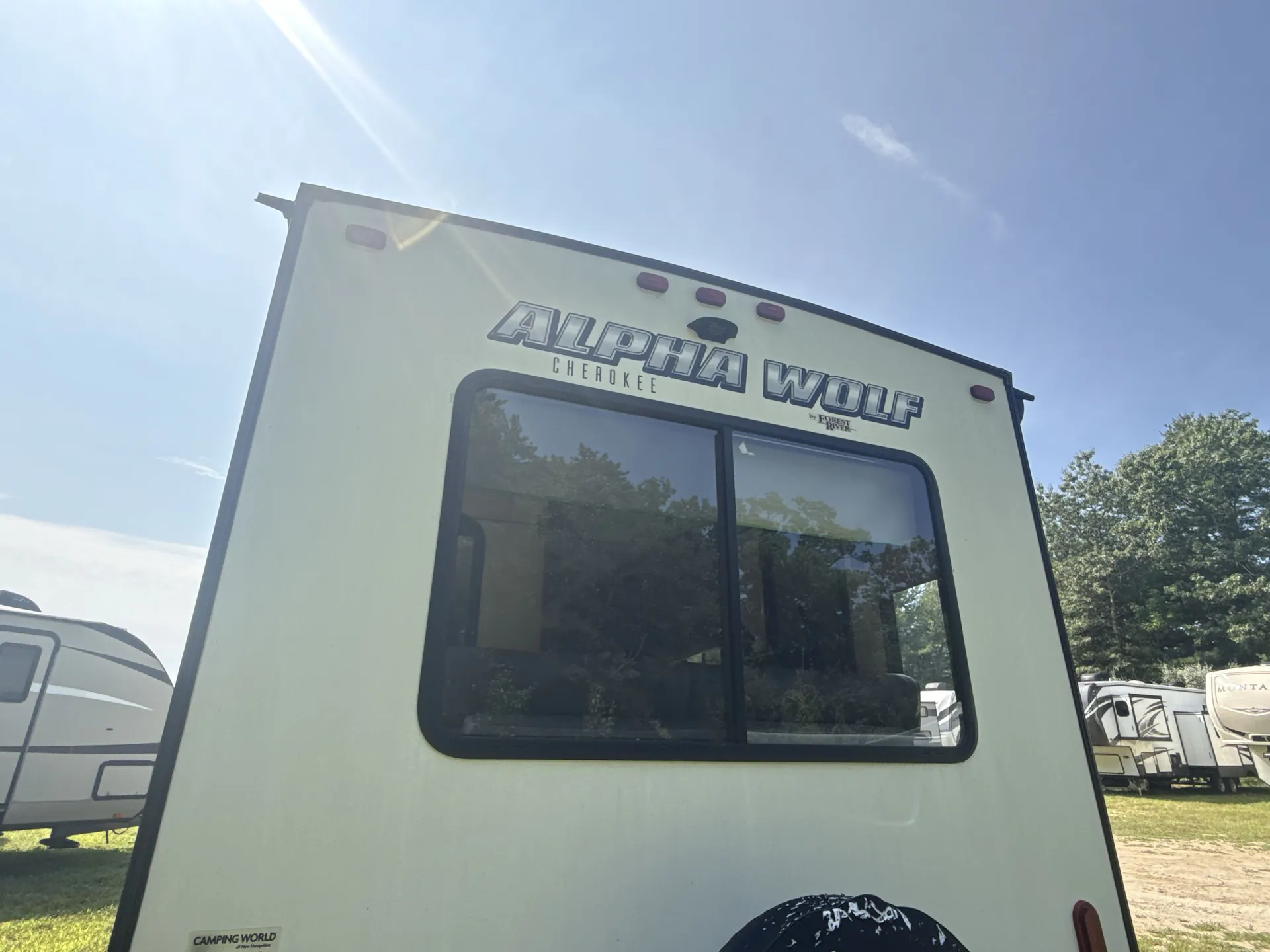 2019 Forest River Cherokee Alpha Wolf 23RD-L — living area main