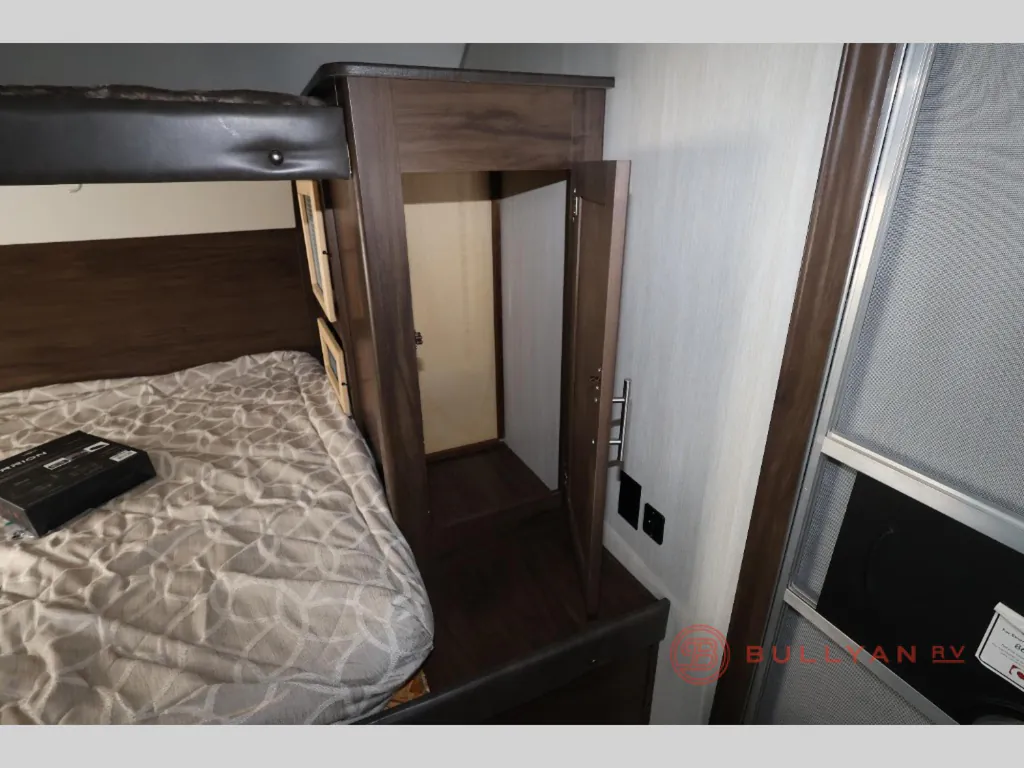 2019 Forest River Cherokee Grey Wolf 19SM, Photos photo 24