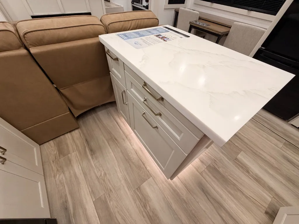 2027 Brinkley Model G 3970, Photos photo 35