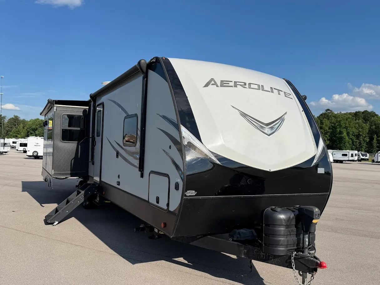 2019 Dutchmen Aerolite 3303RL - Main photo