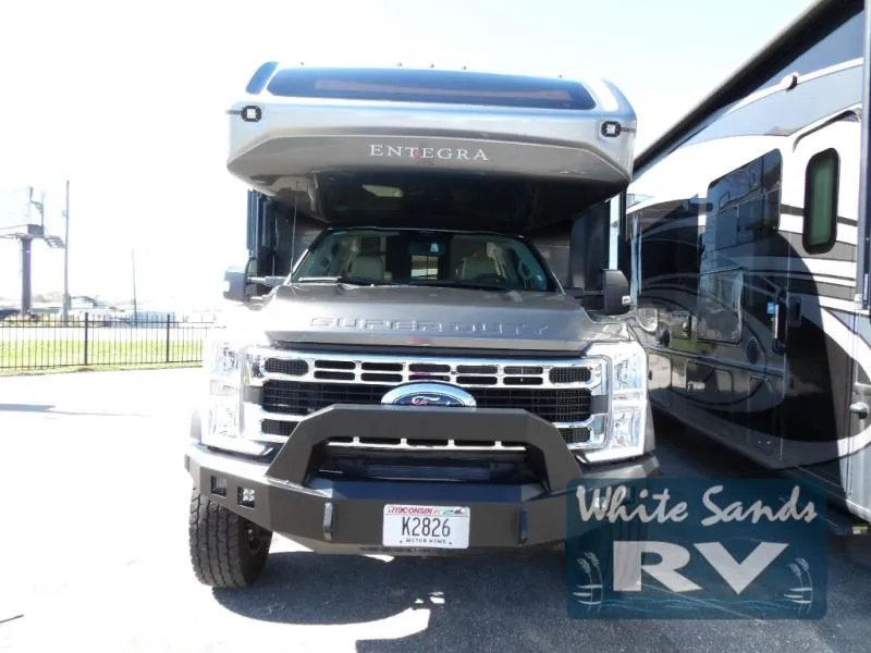 2025 Entegra Coach Accolade XT 32U - Photo 4