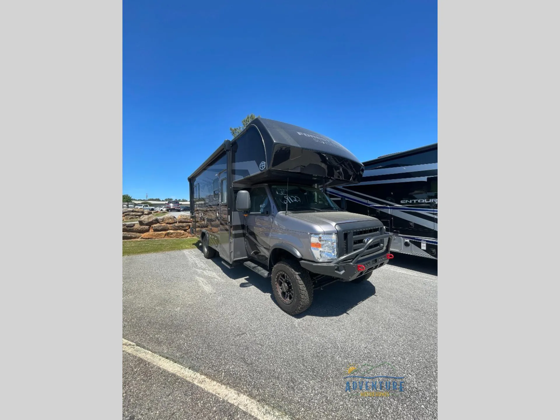 2026 Forest River Sunseeker 23504X4 - Photo 4
