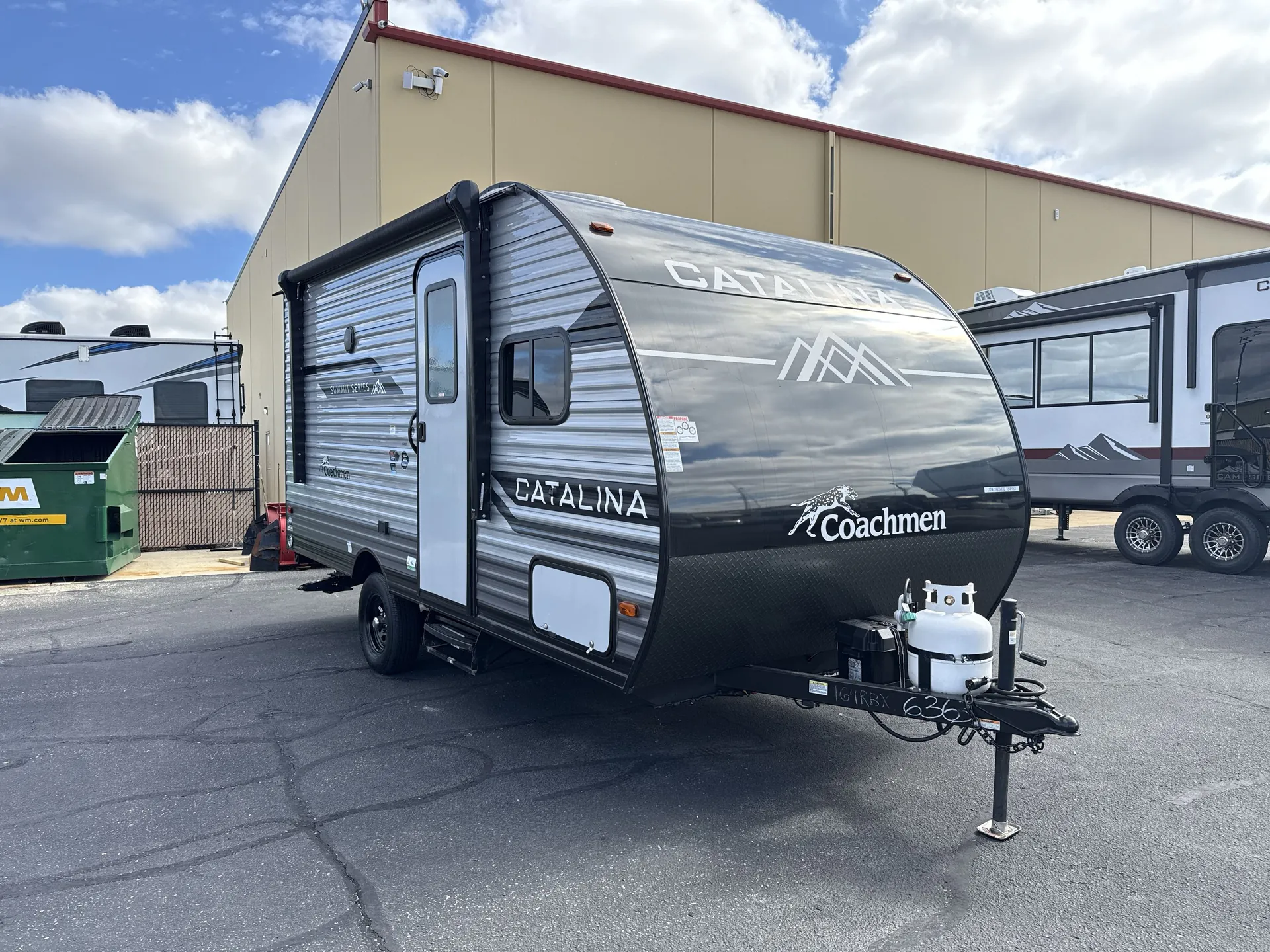 2024 Coachmen Catalina Summit Series 7 164RBX - Photo 2